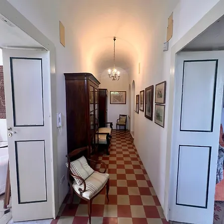 Apartment Santa Lucia *